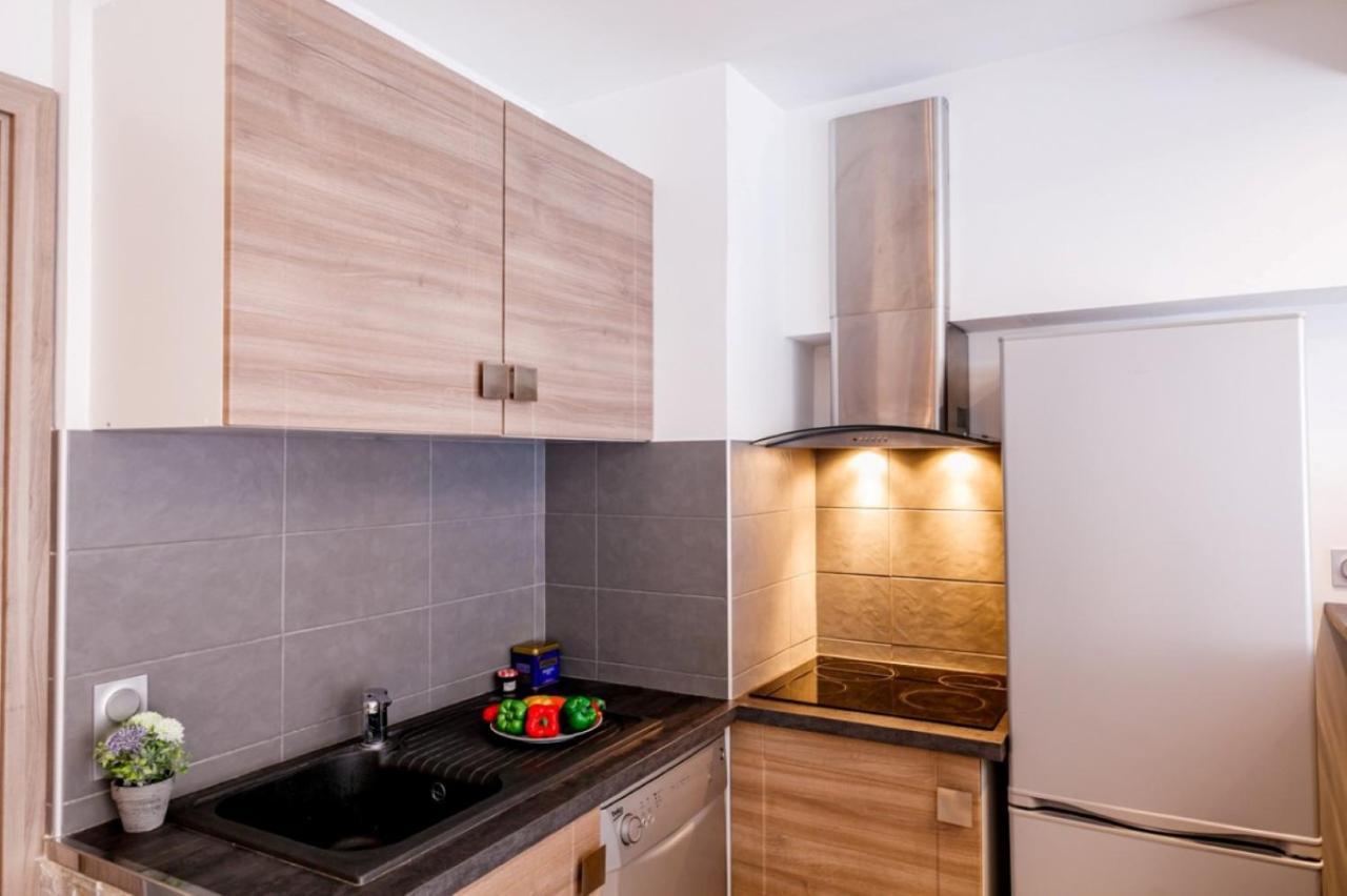 Suede 2 Ap4208 By Riviera Homes * Niza